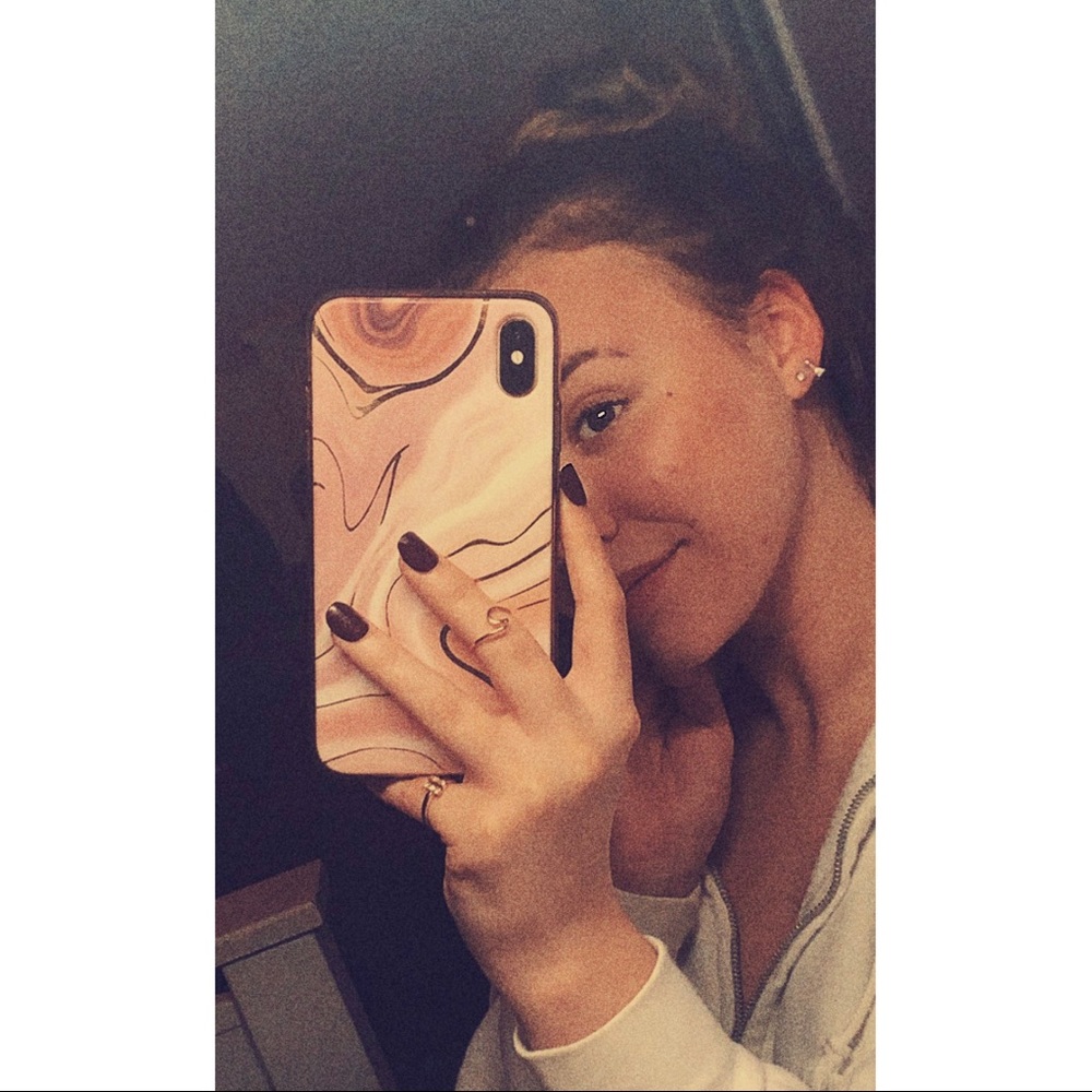 iphone xs max phone case!!